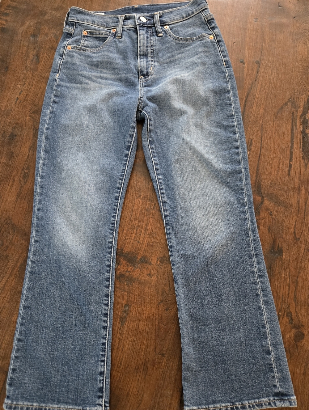 GAP Kick Fot High Rise Straight Jean Size 4